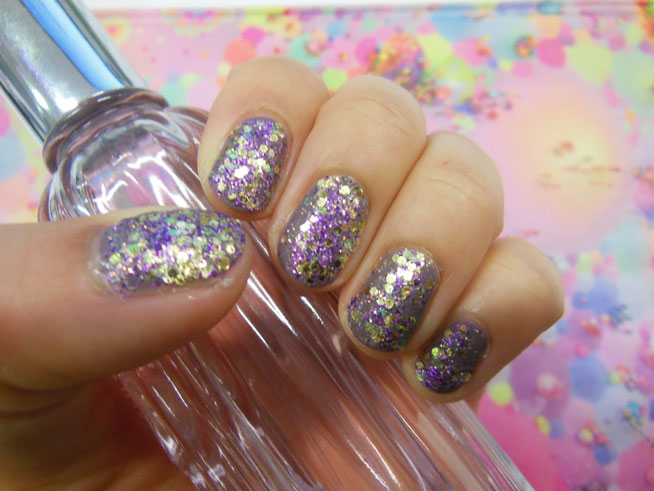 Glitter Bomb Nails! How To Do A Super Sparkly Mani – Total Girl
