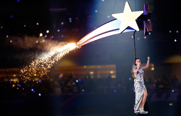 Katy Perry's shooting star Super Bowl outfit